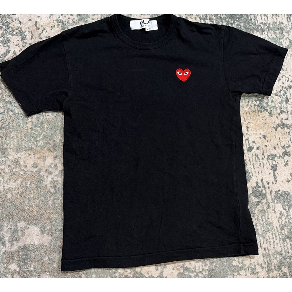 Comme des Garçons Play Womens Red Heart Logo T-Shirt - Black (Size M)
